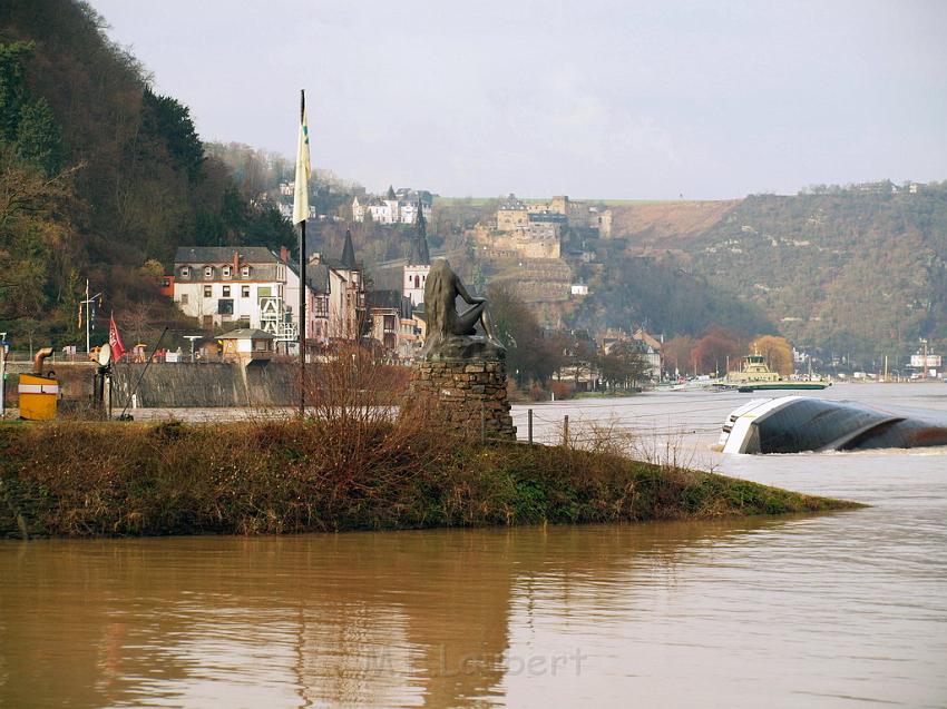 Schiff gesunken St Goarhausen Loreley P010.jpg